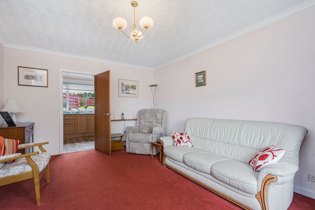 Property photo 3 of 35
