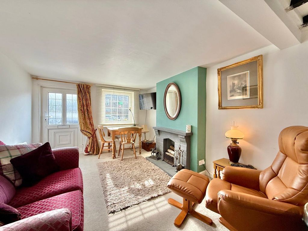 Property photo 2 of 12 Picture No. 15