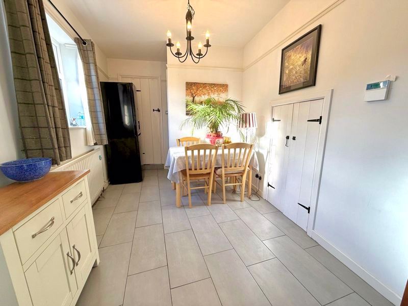 Property photo 3 of 19 Dining Room