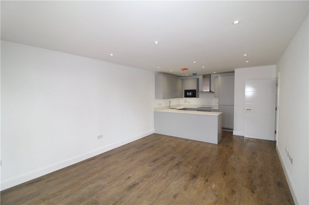 Property photo 1 of 8 Kitchen/Living Room