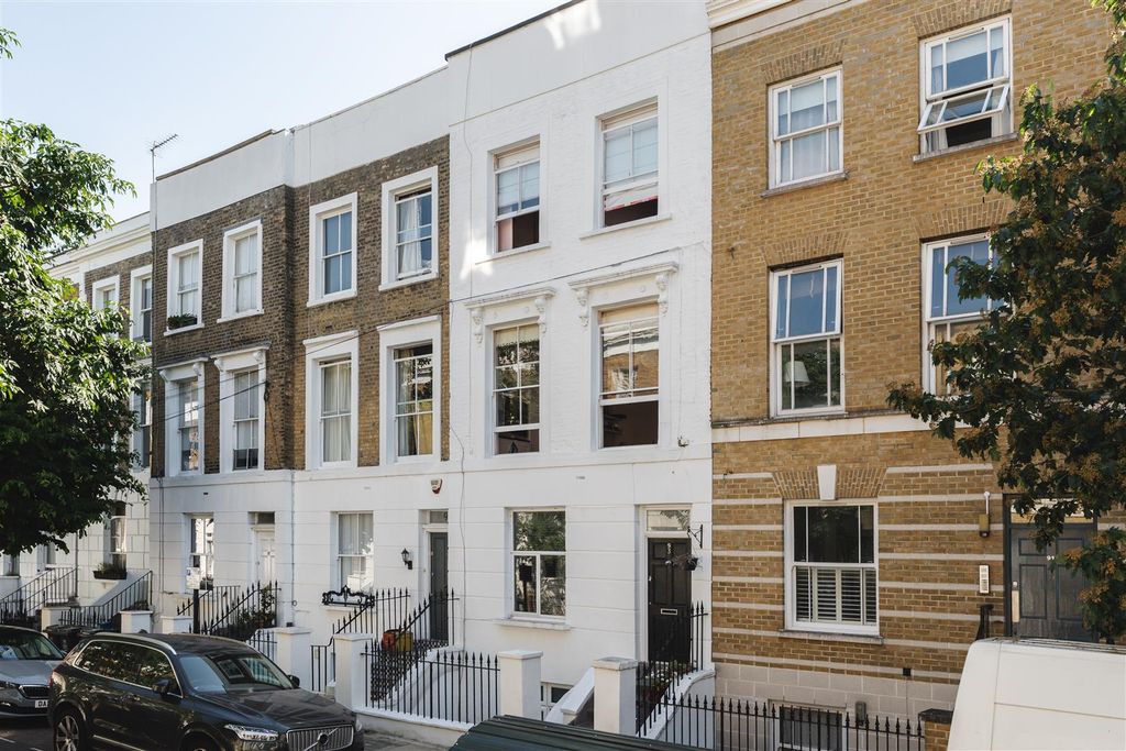 Property photo 2 of 23 Shakespeare Walk-3.Jpg