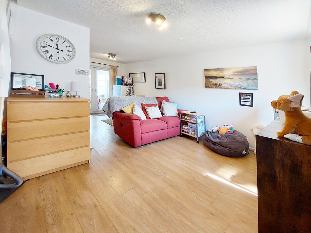 Property photo 3 of 8 20260507_114940