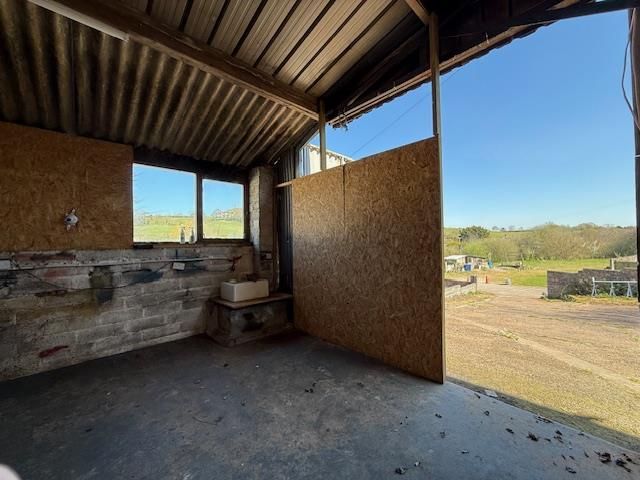 Property photo 3 of 8 U4 -Sf - 07.Jpg