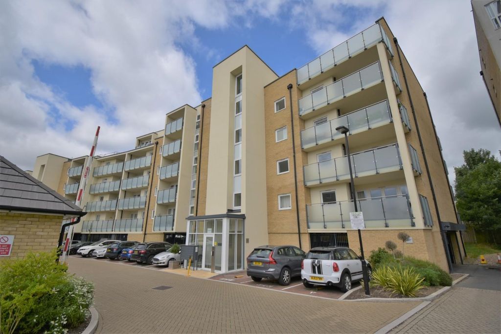 Property photo 1 of 10 Walsham Court External.Jpg