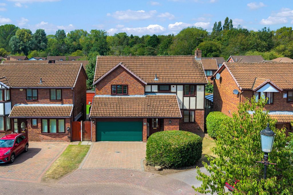 Property photo 1 of 33