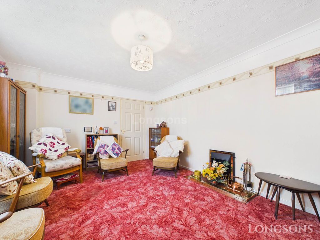 Property photo 3 of 19