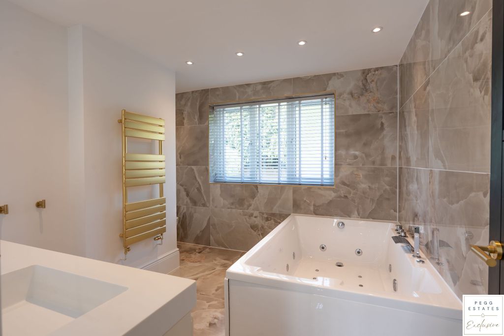 Additional image 21 of 4 bed detached house for saleAshburton Road, Newton Abbot TQ12