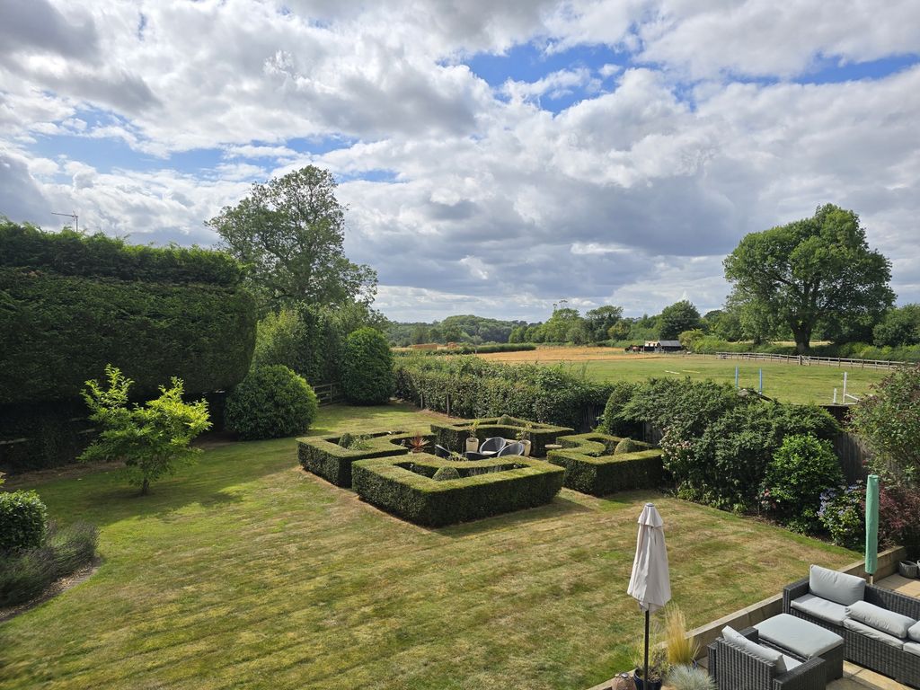 Property photo 2 of 24 Photo 12