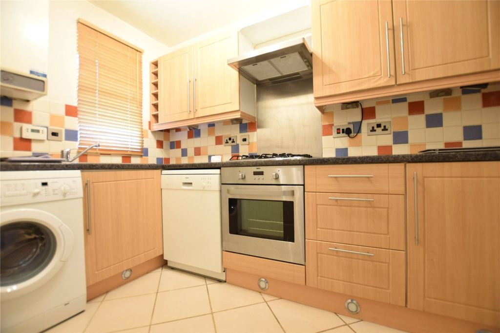 Property photo 2 of 7 Picture No. 06