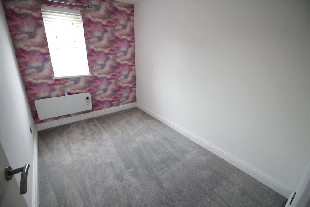 Property photo 3 of 9 Picture No. 01