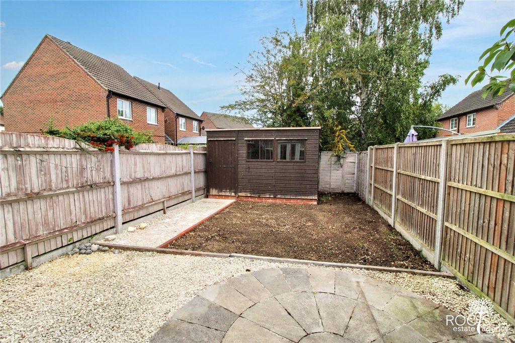Property photo 2 of 10 Garden