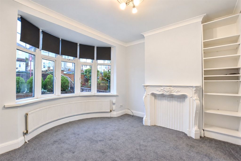 Property photo 2 of 13 Picture No. 04