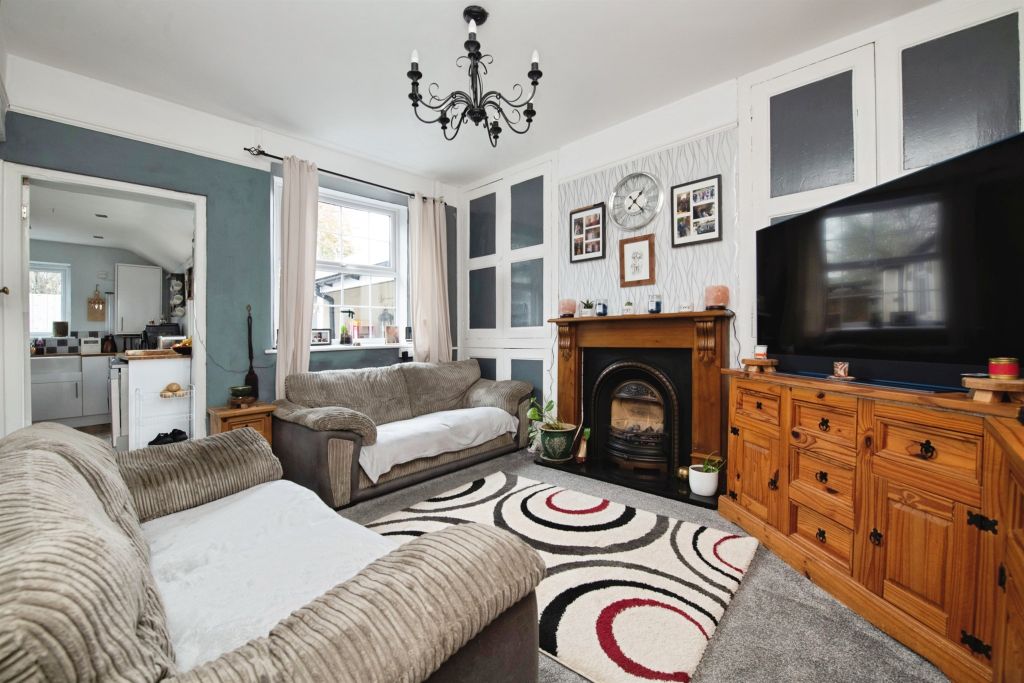 Property photo 3 of 14