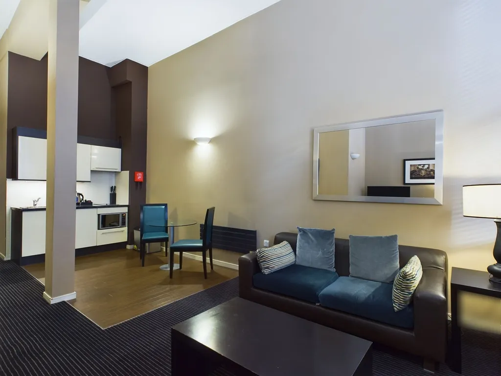 Apartment in Glasgow, Laurieston, Merchant City - More