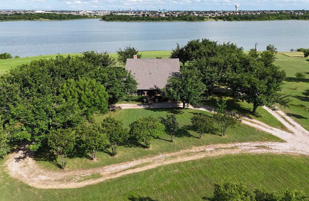 Property photo 2 of 16 <Alttext/>