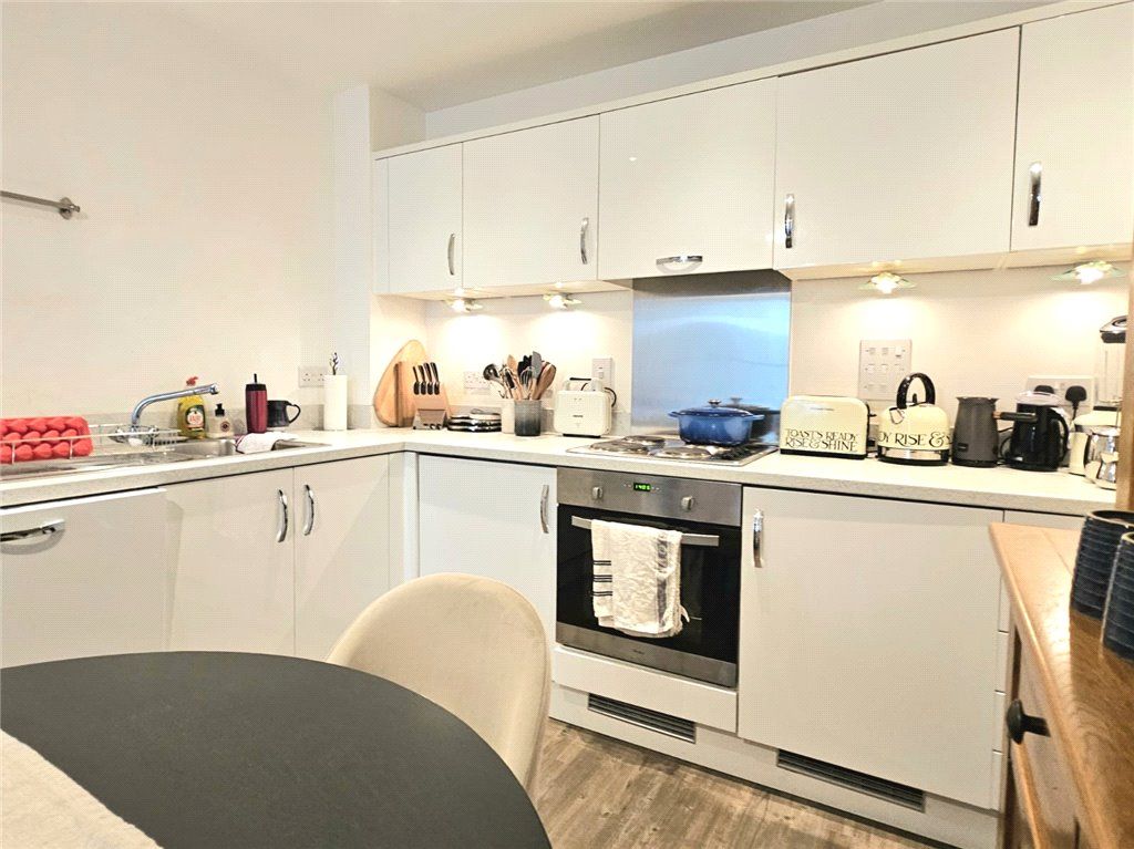 Property photo 3 of 15 Kitchen