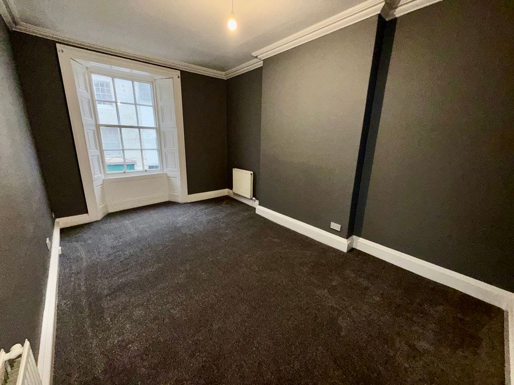 Property photo 3 of 8 3