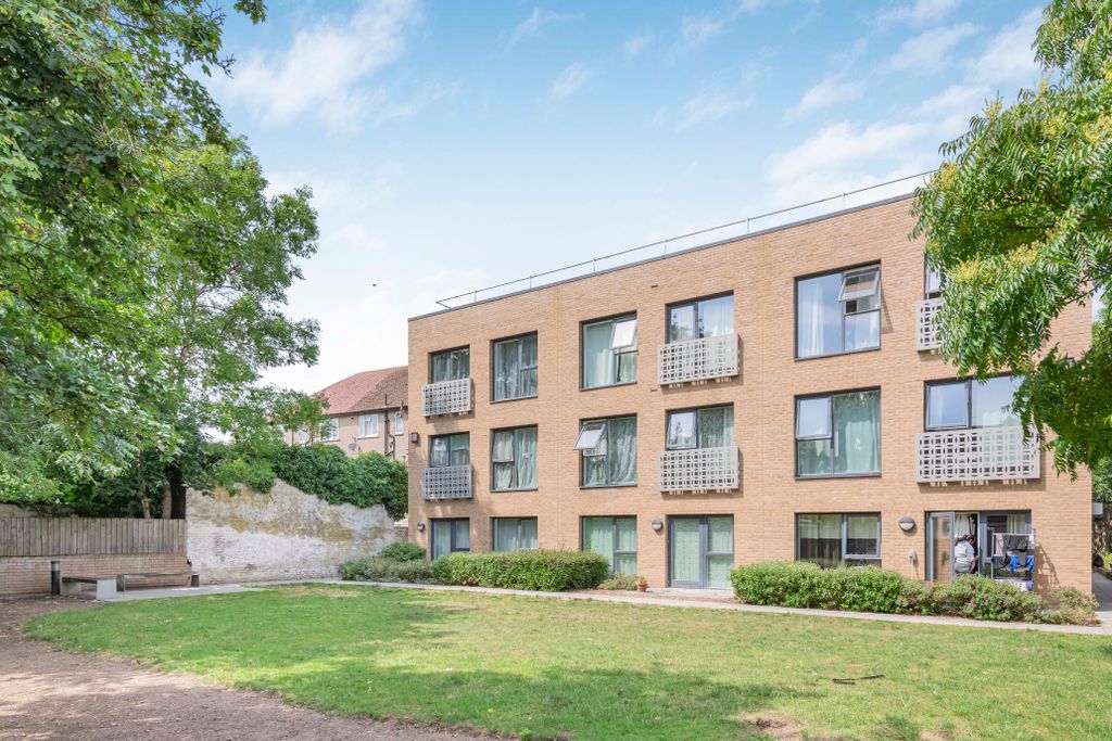 Property photo 2 of 15