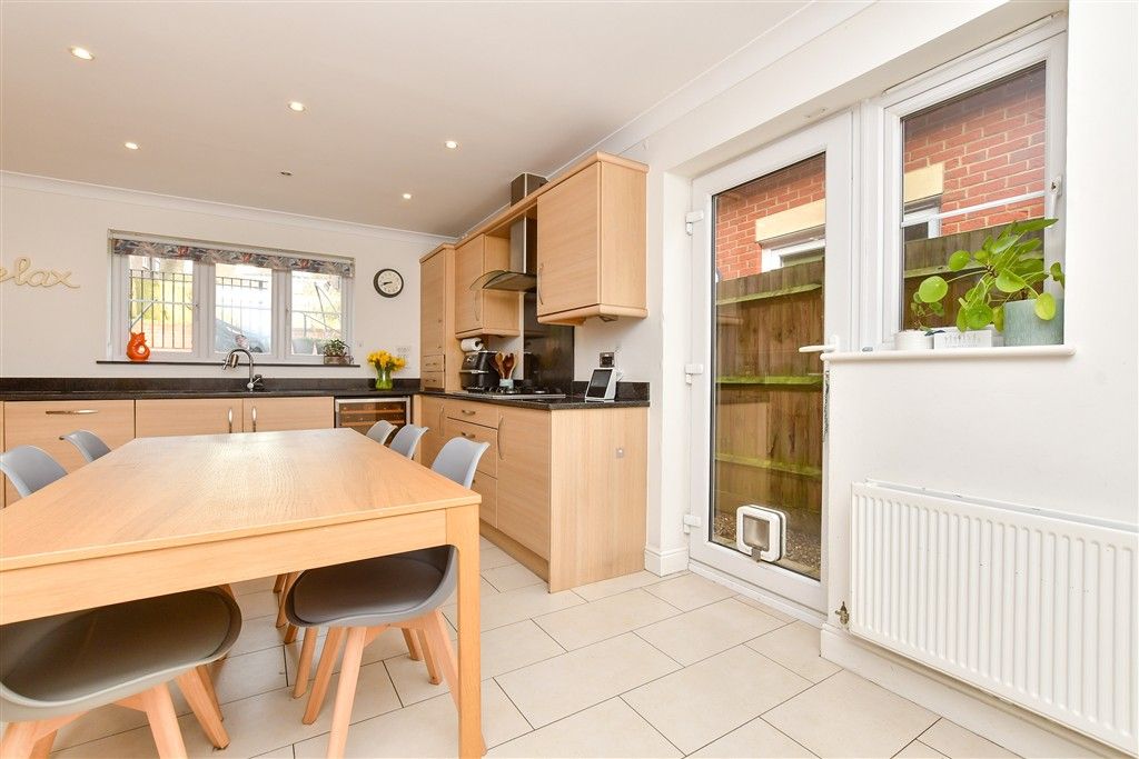 Property photo 3 of 20 Kitchen/Diner