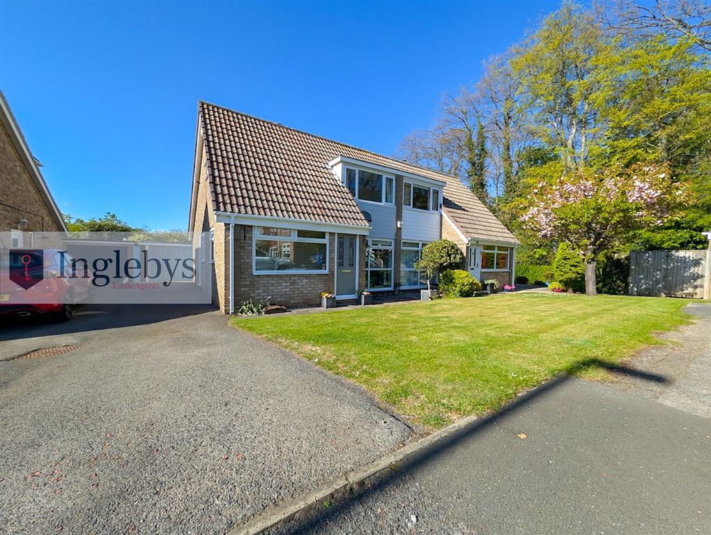 Property photo 1 of 39