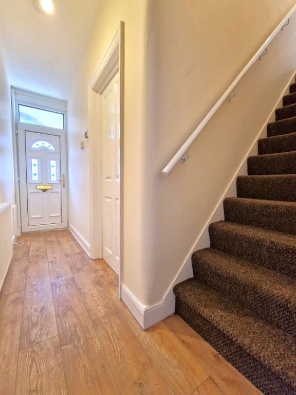 Property photo 2 of 20 Gallery