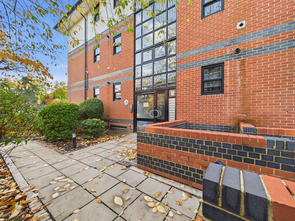 Property photo 2 of 13