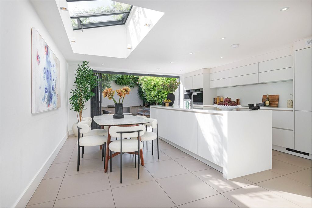 Property photo 1 of 14 Kitchen