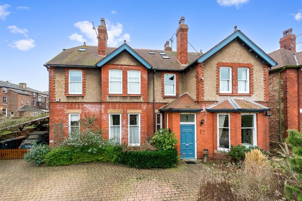 Property photo 1 of 49