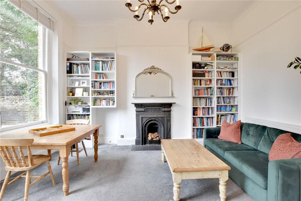 Property photo 2 of 16 Reception