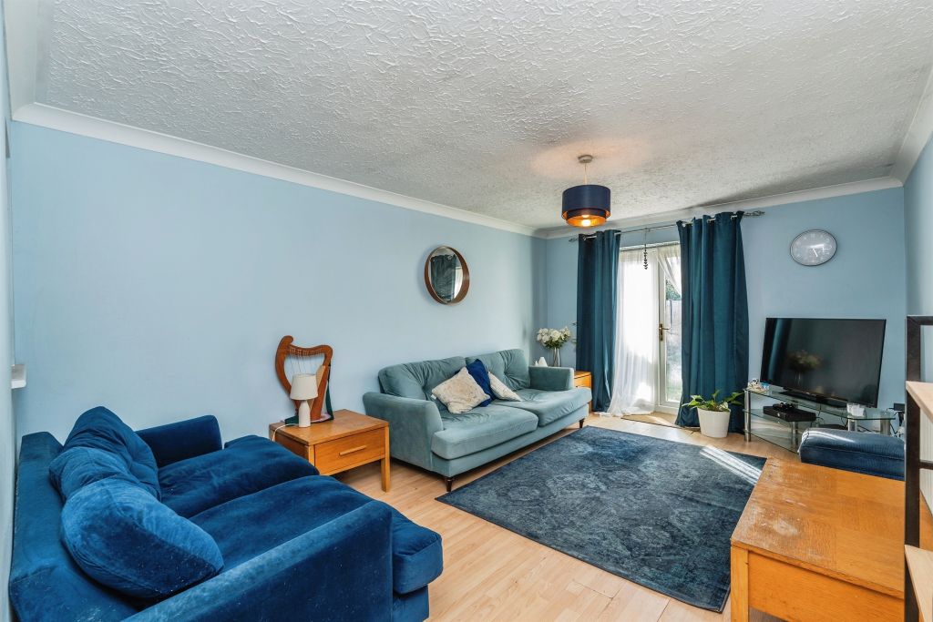 Property photo 2 of 14