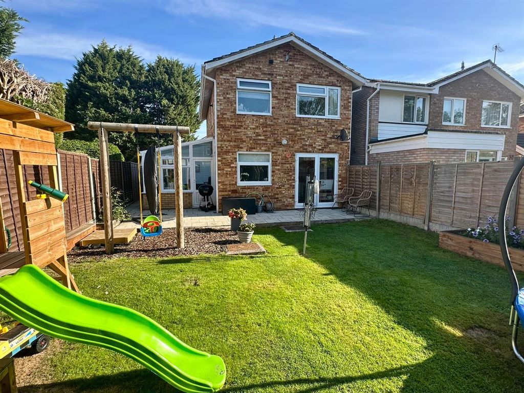Property photo 2 of 18