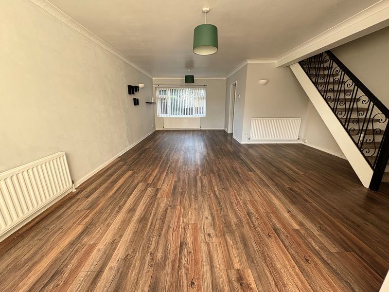 Property photo 3 of 11 Photo 9