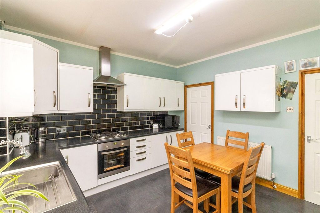 Property photo 3 of 15 Picture No. 04