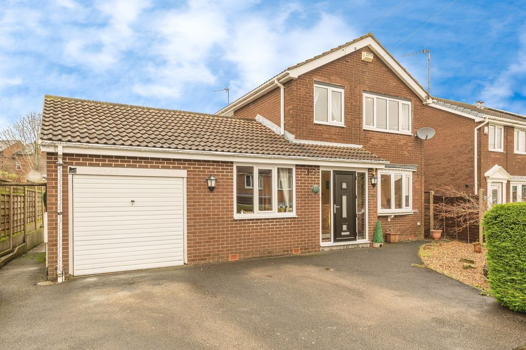 Property photo 1 of 16