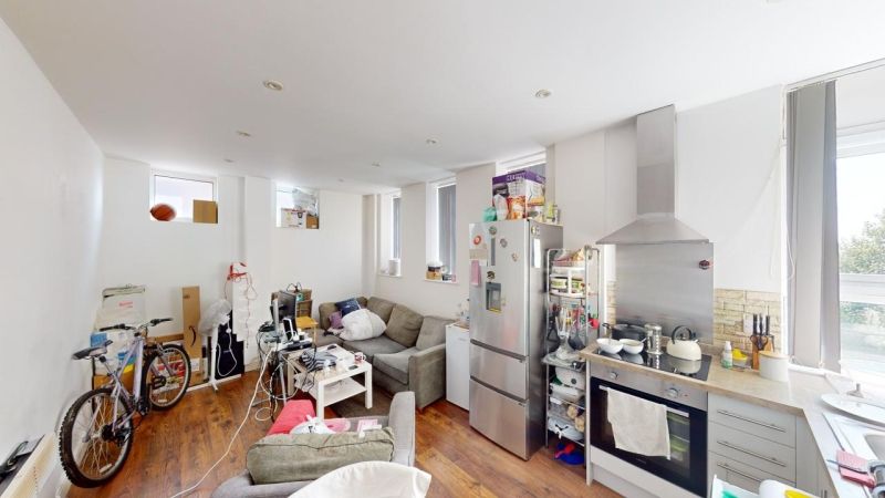 Property photo 2 of 6