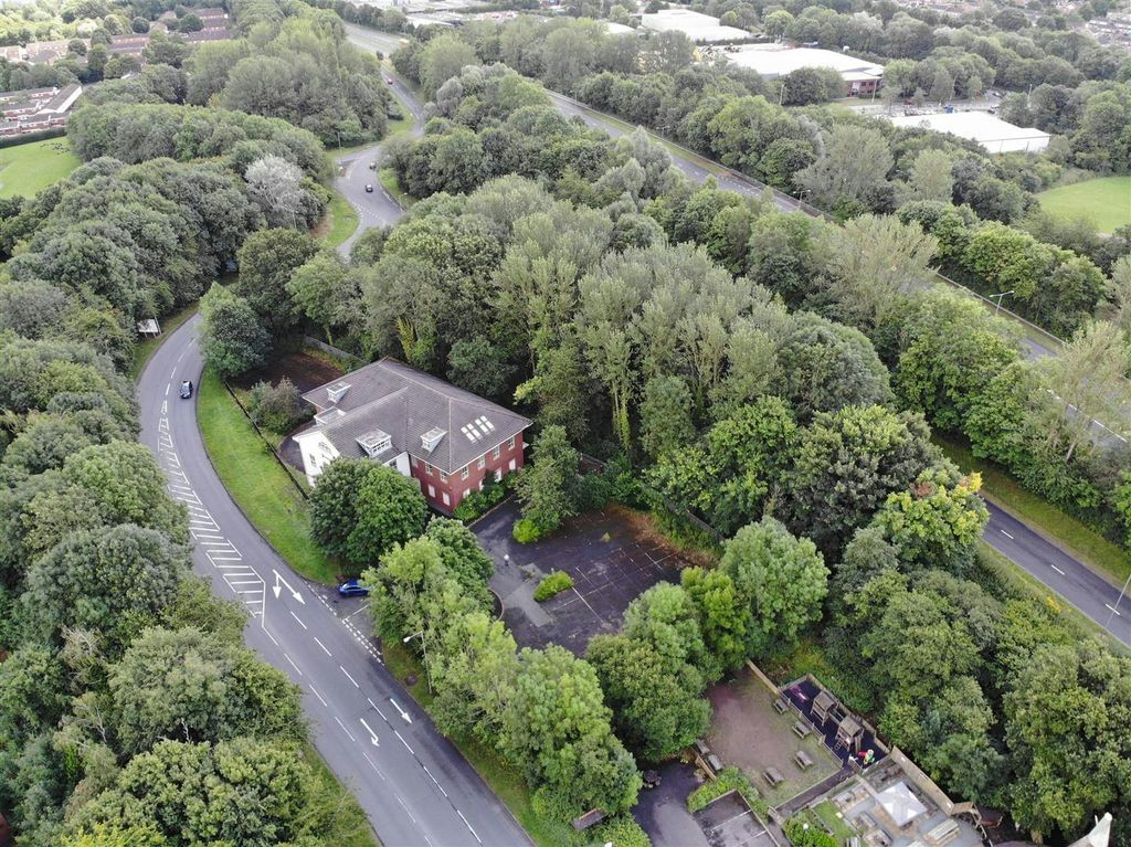 Property photo 3 of 15 Abiw8Jv4I0Kywl3Fdlddha.Jpg