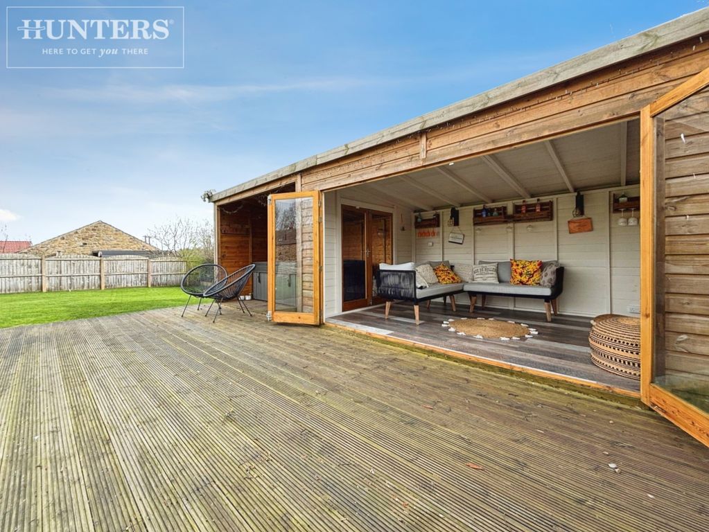 Property photo 2 of 28 Pbox-Img.Jpg