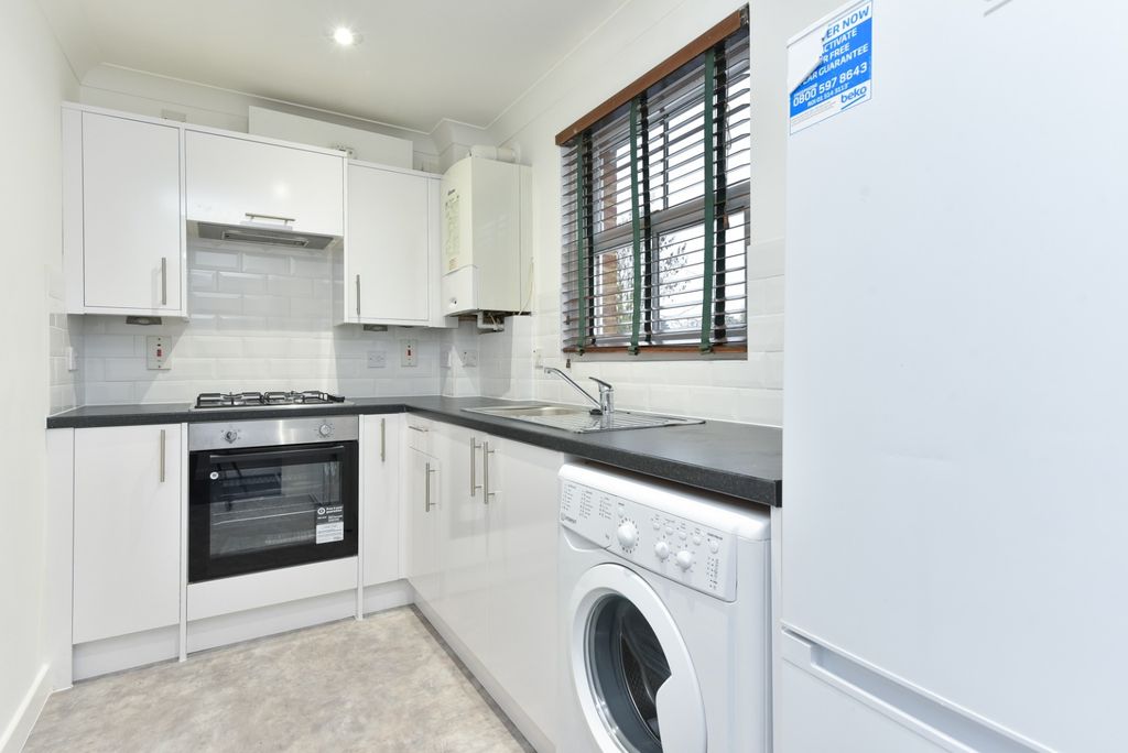 Property photo 2 of 6 2591077