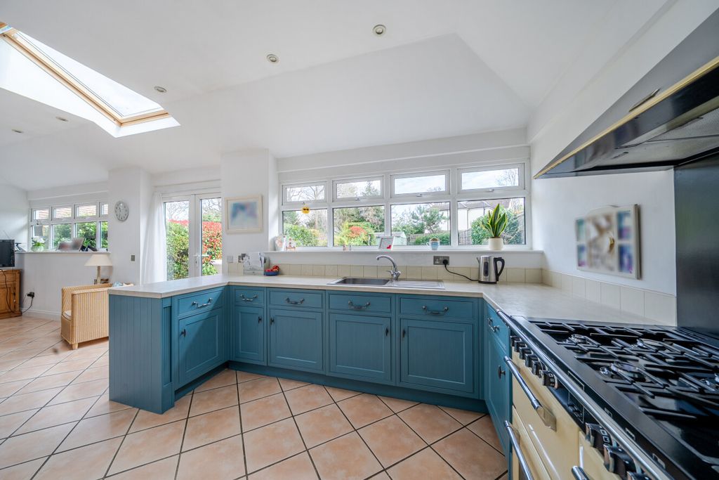 Property photo 2 of 24 1430232-8-69B7ee0...