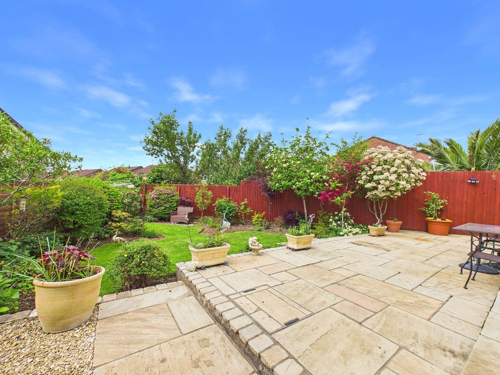Property photo 3 of 33
