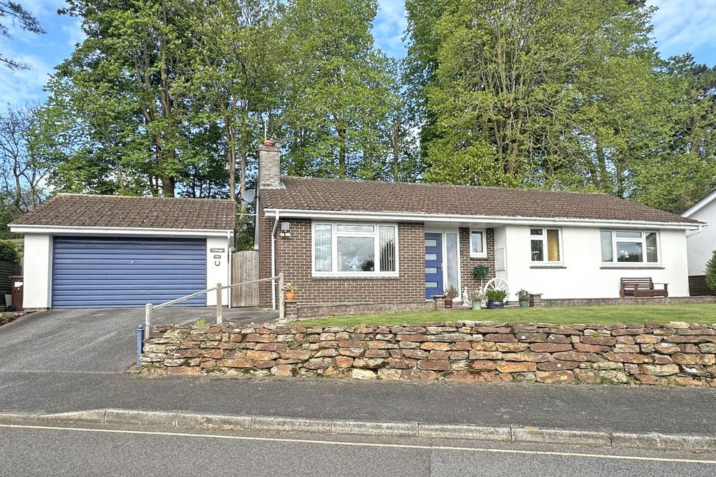 Property photo 1 of 17 Photo 1