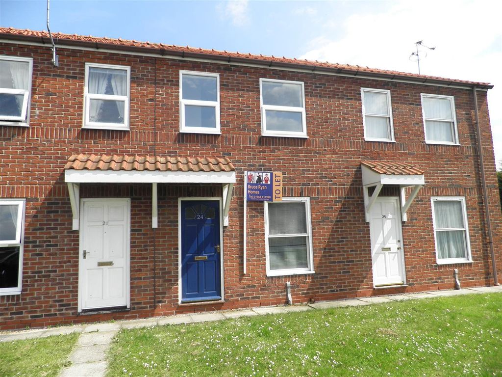 Property photo 1 of 1 24 Westgate Manor, Patrington 008.Jpg