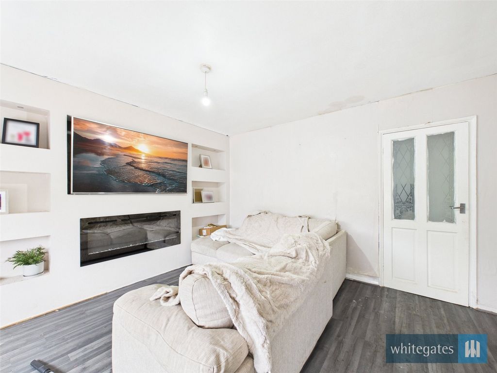 Property photo 2 of 8 Picture No. 04