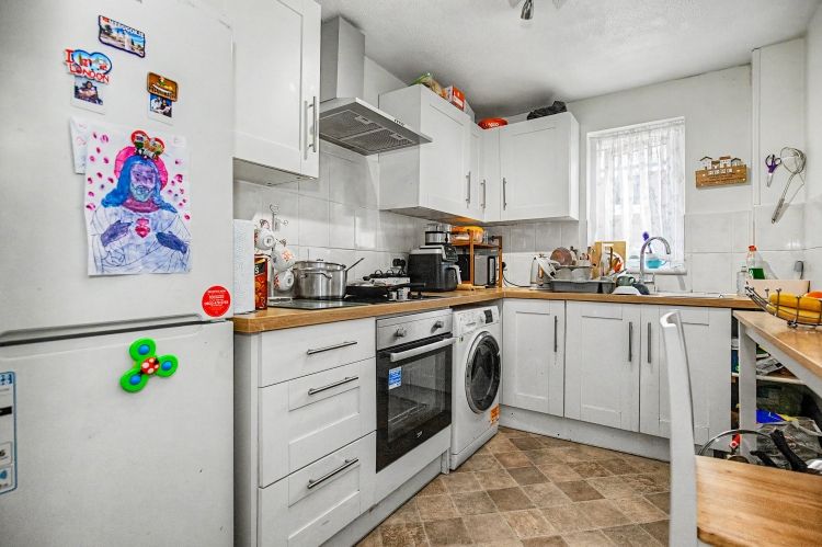 Property photo 2 of 6 332759