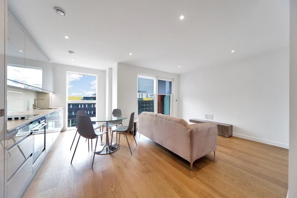 Property photo 1 of 6