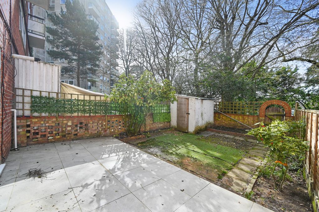 Property photo 3 of 12