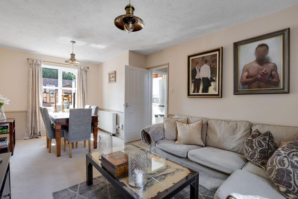 Property photo 1 of 15 04-Fc01Jhpropworld - 22 Tarragon Grove - 19-Medium