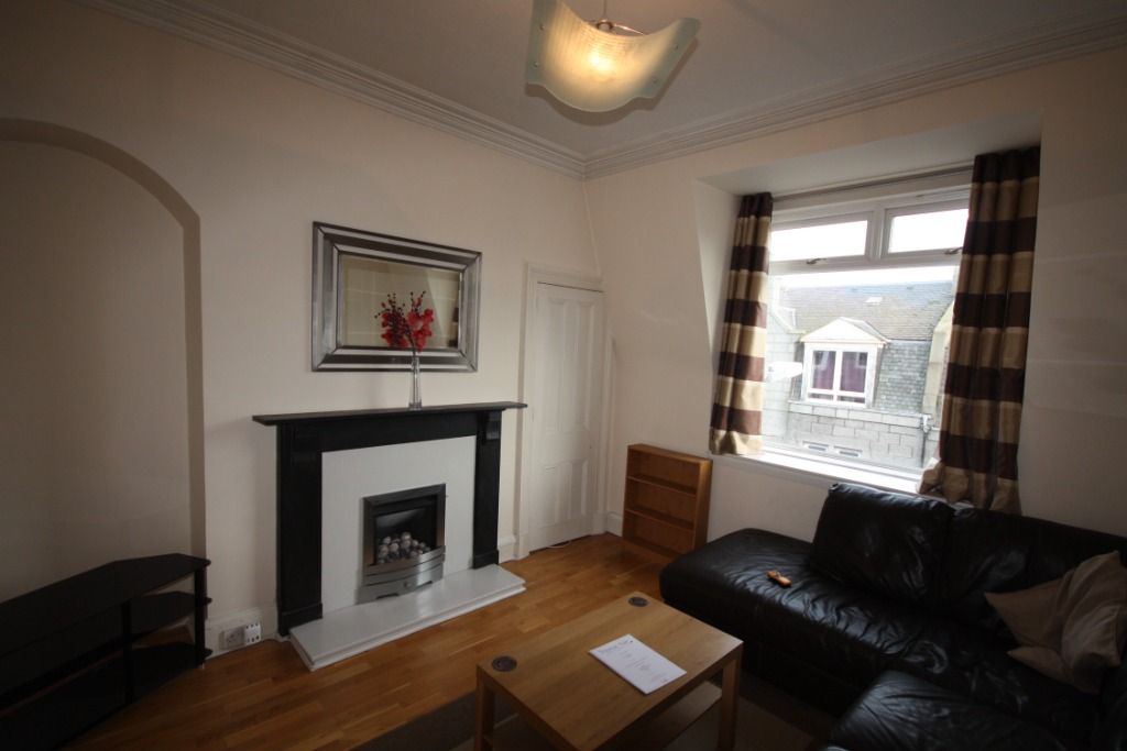 Property photo 1 of 4