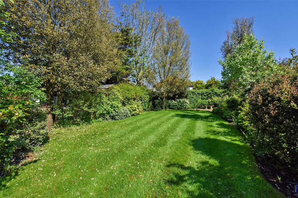 Property photo 2 of 17 Rear Gardens