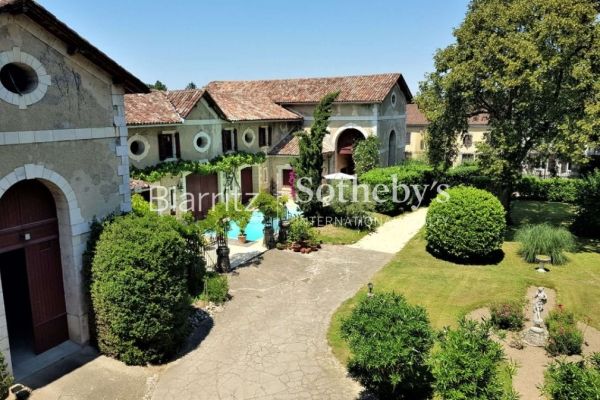 Property photo 2 of 7